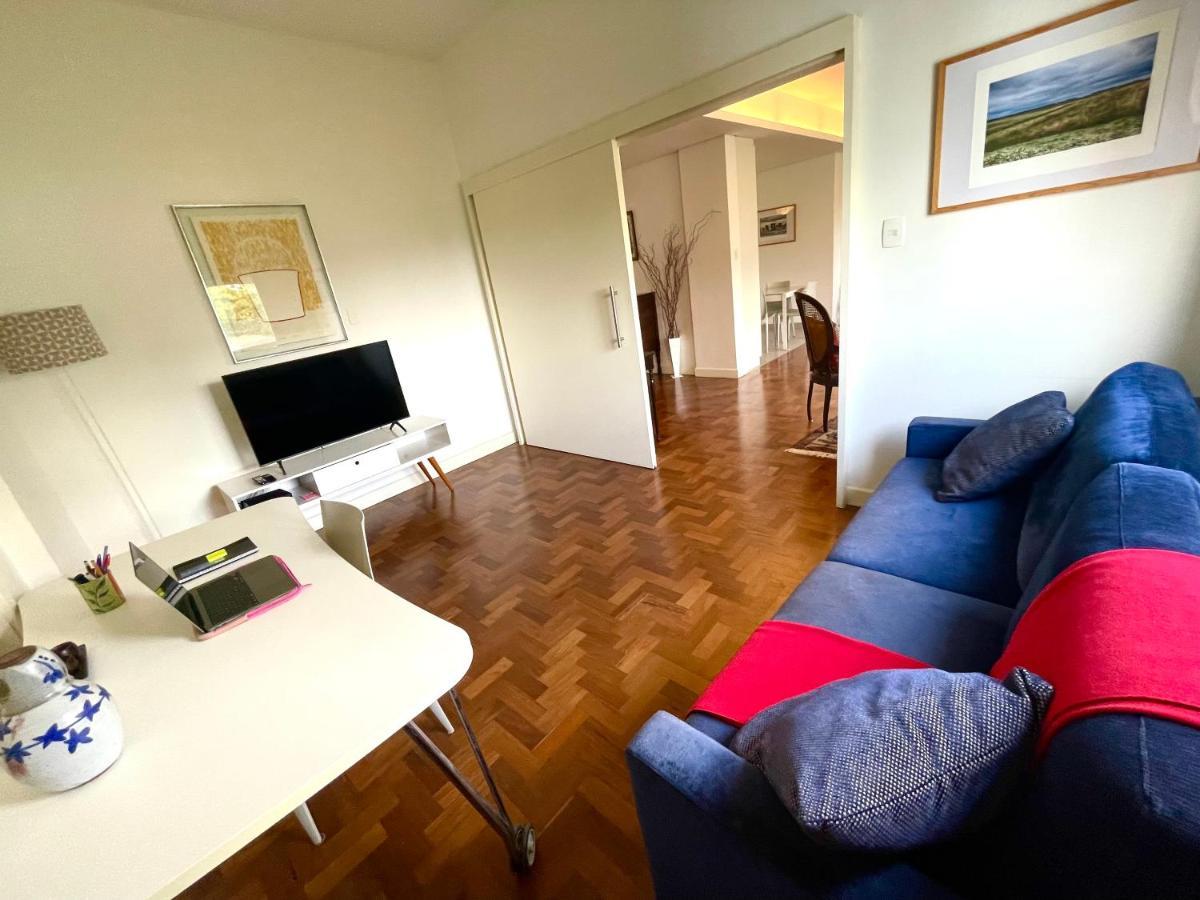 Apartamento Edificio Vilaboim, *
